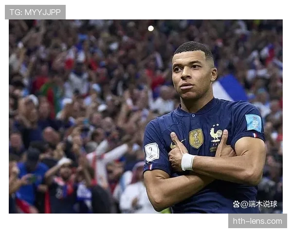 姆巴佩8球闪耀世界杯，助力球队晋级引发全球热议