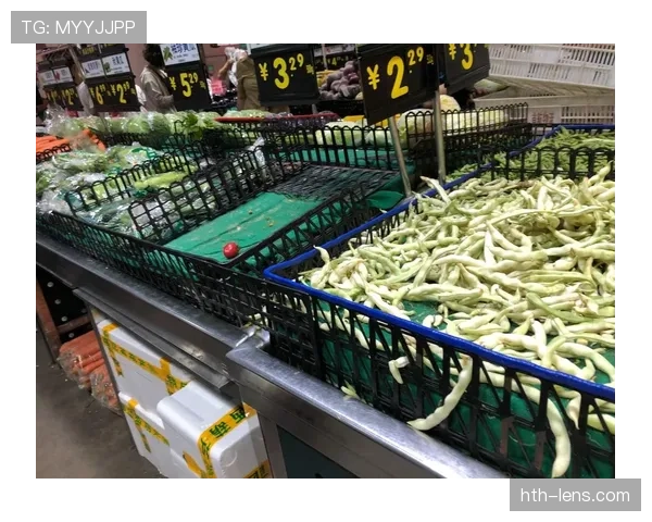 吴向东训练完直接去超市抢打折菜？